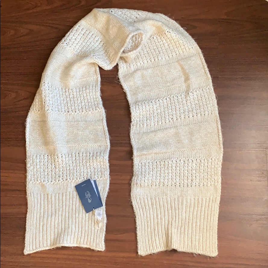 Womens Scarves And Wraps